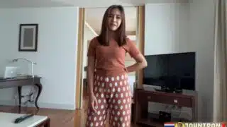หนังโป๊ไทย JohntronX – Gif น้องกิ๊ฟเด็กบาร์สาวไทยโดนพี่จอห์นเย็ดเสียวบอกเลยว่าเด็ด น้องมาหาถึงที่น่ารักนมใหญ่สักลาย